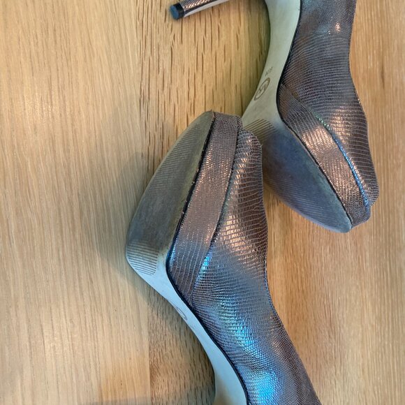 Michael Michael Kors York Platform Peep Toe Heels - Picture 6 of 7